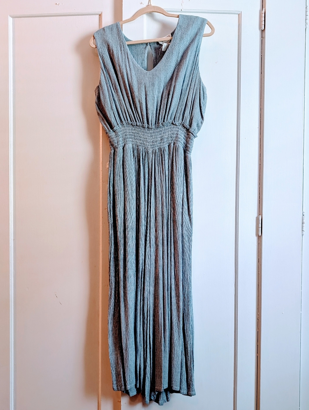 For the Republic Midi Jumpsuit, XL, Wide Straight Leg, Bust 44", Inseam 20", EUC